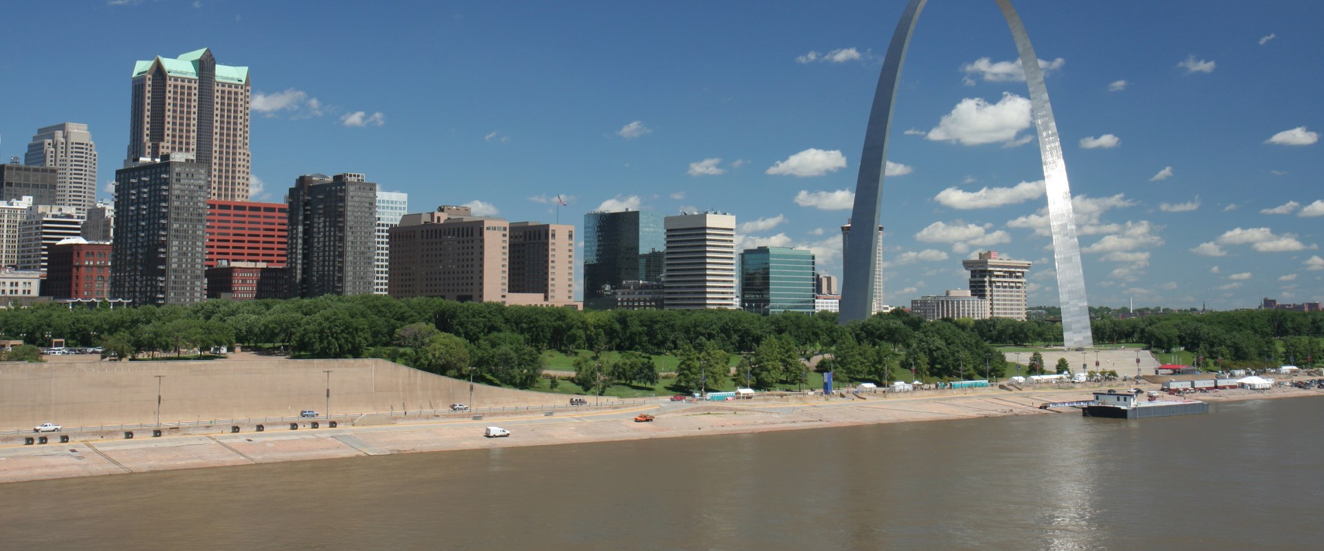 Exploring St. Louis Missouri with MetroLink